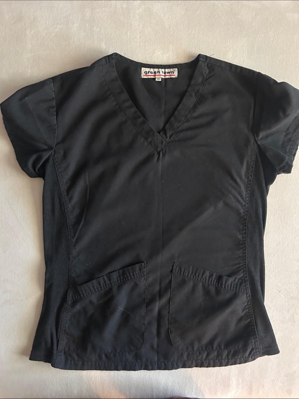 Green Town Women's Black V-Neck Tunic with Front Pockets